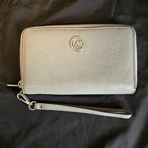 Michael Kors Phone Wallet Wristlet